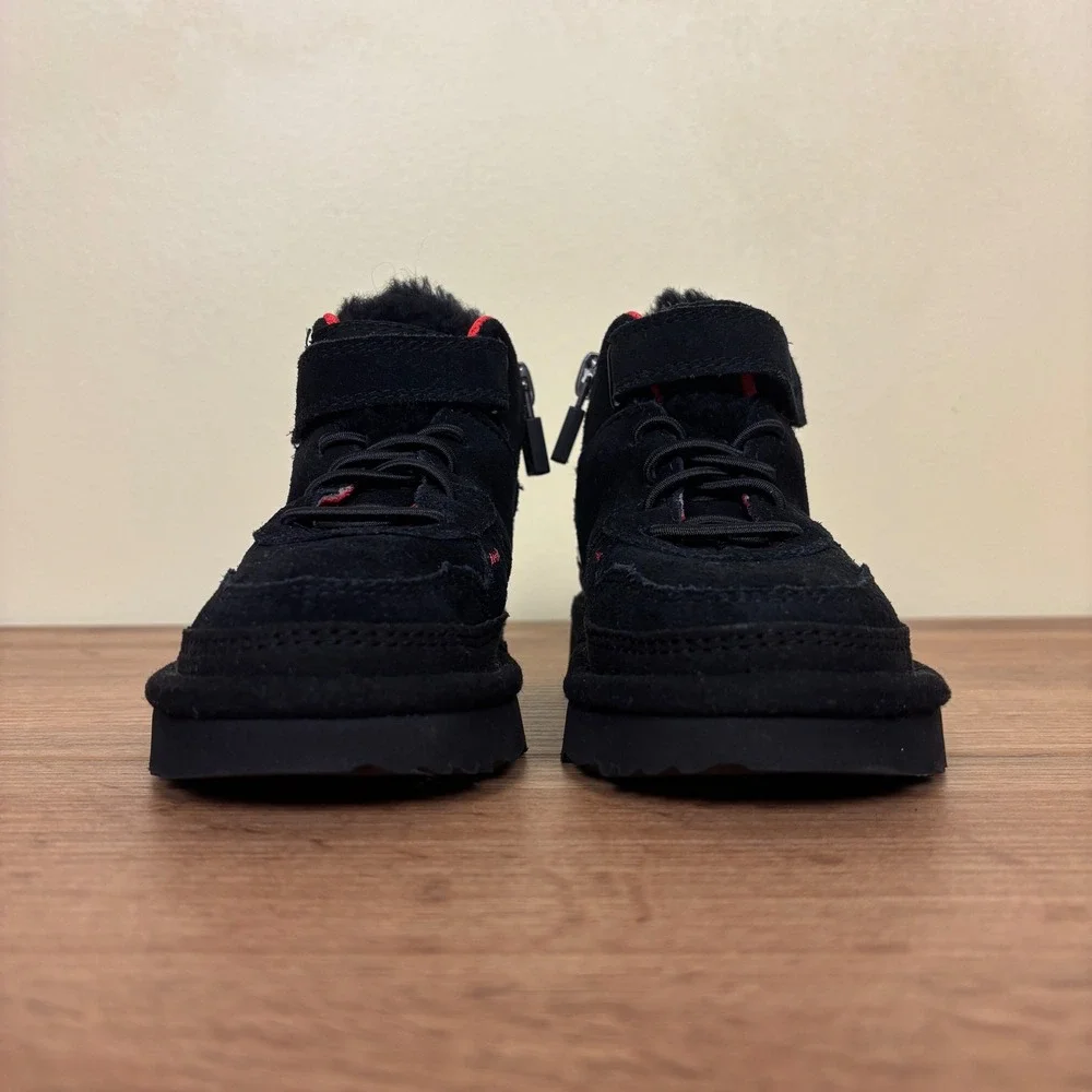 UGG Highland Hi Heritage Sneakers Black/Red Kids Size 6 Suede Elastic‎ Laces
